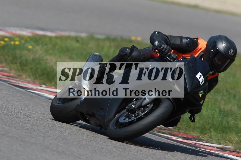 /Archiv-2022/06 15.04.2022 Speer Racing ADR/Instruktorengruppe/11